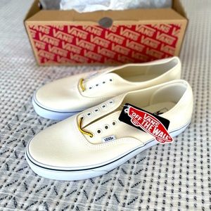 Men’s Vans sneakers lace up. White.